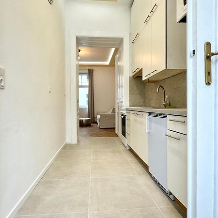 Luxury Apartment At Famous Vienna Kutschkermarkt Exterior photo
