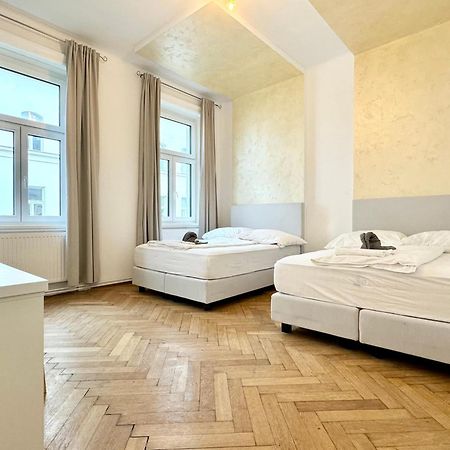 Luxury Apartment At Famous Vienna Kutschkermarkt Exterior photo