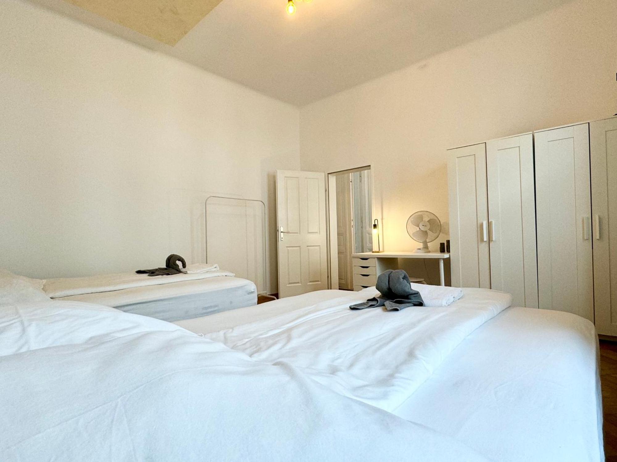 Luxury Apartment At Famous Vienna Kutschkermarkt Exterior photo